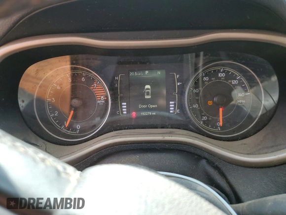 2016 Jeep Cherokee Latitude with VIN 1C4PJMCS6GW256117, listed as a Copart auction lot 59400015 with 152,279 mi miles and Salvage title. Bid and sale history available at DreamBid. Image 9.