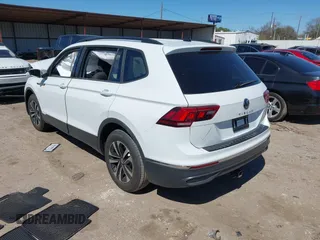 2024 Volkswagen Tiguan S with VIN 3VVRB7AX0RM228680, listed as a IAAI auction lot 41712832 with 238 mi miles and . Bid and sale history available at DreamBid. Image 3.