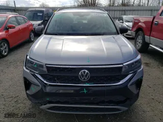 2022 Volkswagen Taos S with VIN 3VVMX7B22NM058332, listed as a Copart auction lot 43028223 with 10,541 mi miles. Bid and sale history available at carsss.com. Image 5.