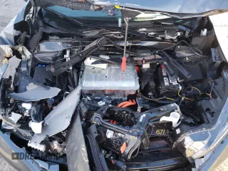 2025 Nissan LEAF S with VIN 1N4AZ1BV3SC561857, listed as a Copart auction lot 81076944 with 4,410 mi miles and Salvage Title. Bid and sale history available at carsss.com. Image 11.