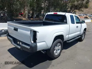 2016 Toyota Tacoma SR with VIN 5TFRX5GN0GX068205, listed as a IAAI auction lot 42685064 with 121,567 mi miles and . Bid and sale history available at DreamBid. Image 4.