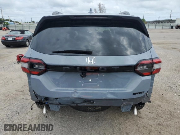 2025 Honda Pilot Sport with VIN 5FNYG2H33SB002824, listed as a Copart auction lot 72117454 with 4,942 mi miles and Salvage Title. Bid and sale history available at carsss.com. Image 6.