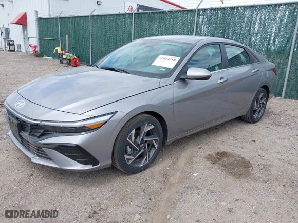 2025 Hyundai Elantra SEL Convenience with VIN KMHLS4DG9SU913286, listed as a IAAI auction lot 42014518 with 2,755 mi miles. Bid and sale history available at carsss.com. Image 2.