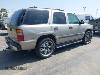 2002 Chevrolet Tahoe LS with VIN 1GNEC13Z22R173568, listed as a IAAI auction lot 42477491 with 277,090 mi miles and . Bid and sale history available at DreamBid. Image 4.