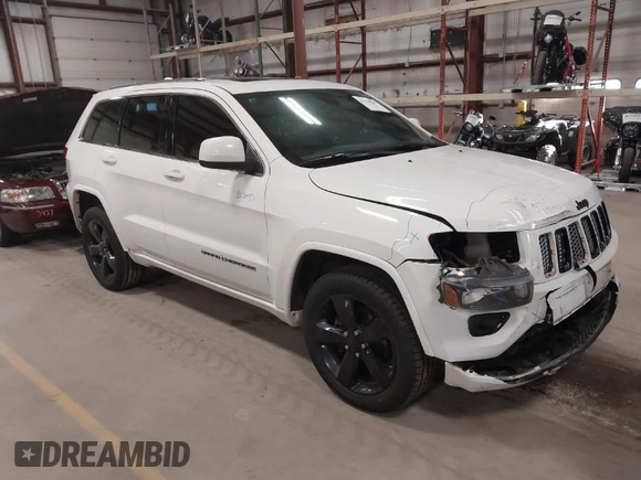 2015 Jeep Grand Cherokee Laredo with VIN 1C4RJFAG4FC747532, listed as a IAAI auction lot 41764541 with 196,385 mi miles. Bid and sale history available at carsss.com. Image 1.