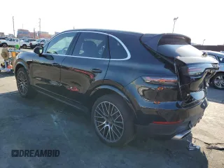 2021 Porsche Cayenne z VIN WP1AA2AY7MDA00348, wystawiony jako Copart lot #70941032 z przebiegiem 22 755 mil mil oraz . Historia ofert i sprzedaży dostępna na DreamBid. Obrazek 2.
