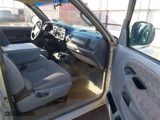 1998 Dodge Ram 1500 with VIN 3B7HC13Y2WG160581, listed as a IAAI auction lot 41564637 with 266,478 mi miles. Bid and sale history available at carsss.com. Image 5.