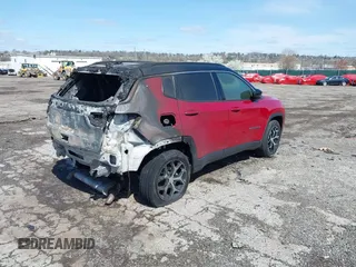 2024 Jeep Compass Limited z VIN 3C4NJDCN3RT174341, wystawiony jako IAAI lot #41931933 z przebiegiem Nie podano mil oraz . Historia ofert i sprzedaży dostępna na DreamBid. Obrazek 4.