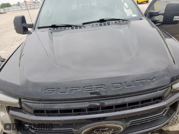 2020 Ford F-250 XL z VIN 1FT7W2BT5LEE67941, wystawiony jako Copart lot #57270215 z przebiegiem 143 669 mil mil oraz Szkoda całkowita • Salvage title. Historia ofert i sprzedaży dostępna na DreamBid. Obrazek 12.