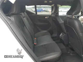 2019 Volvo XC40 R-Design z VIN YV4AC2HM5K2118760, wystawiony jako Copart lot #68668534 z przebiegiem 106 810 mil mil oraz Szkoda całkowita • Salvage title. Historia ofert i sprzedaży dostępna na DreamBid. Obrazek 12.