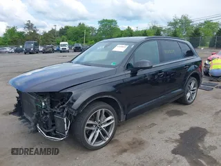 2018 Audi Q7 Prestige z VIN WA1VAAF75JD013490, wystawiony jako IAAI lot #42188029 z przebiegiem 124 894 mil mil oraz . Historia ofert i sprzedaży dostępna na DreamBid. Obrazek 17.