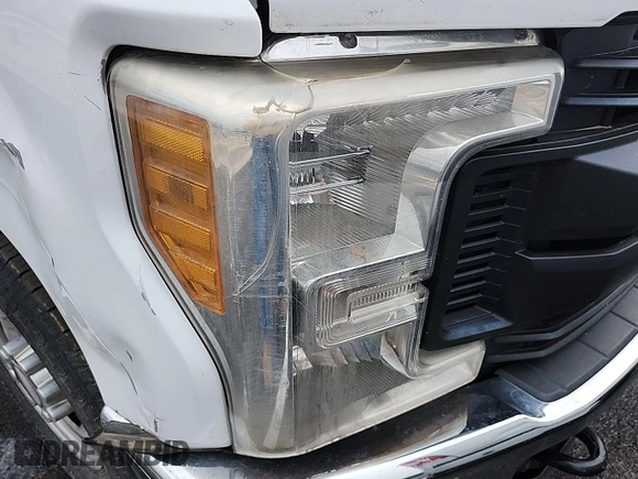 2017 Ford F-250 XL with VIN 1FTBF2A68HEE82088, listed as a IAAI auction lot 42731371 with 144,889 mi miles and . Bid and sale history available at DreamBid. Image 18.