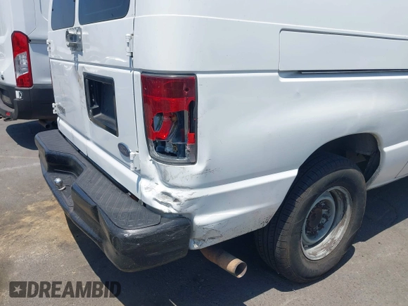 2008 Ford Econoline Cargo Commercial with VIN 1FTNE14L28DA37539, listed as a IAAI auction lot 42444552 with 223,124 mi miles and . Bid and sale history available at DreamBid. Image 6.