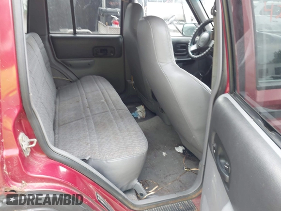 1998 Jeep Cherokee Sport with VIN 1J4FJ68S7WL192924, listed as a IAAI auction lot 42694863 with 204,565 mi miles and . Bid and sale history available at DreamBid. Image 8.