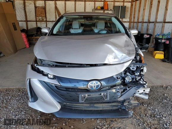 2017 Toyota Prius Plus with VIN JTDKARFPXH3006025, listed as a Copart auction lot 46515755 with Not Provided miles and Salvage Title. Bid and sale history available at DreamBid. Image 5.