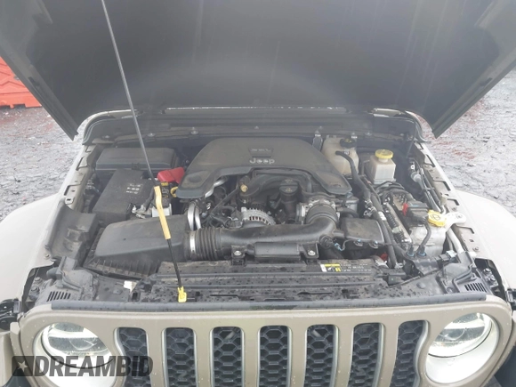 2020 Jeep Gladiator Overland z VIN 1C6HJTFG0LL160699, wystawiony jako IAAI lot #42326325 z przebiegiem 65 639 mil mil oraz . Historia ofert i sprzedaży dostępna na DreamBid. Obrazek 10.
