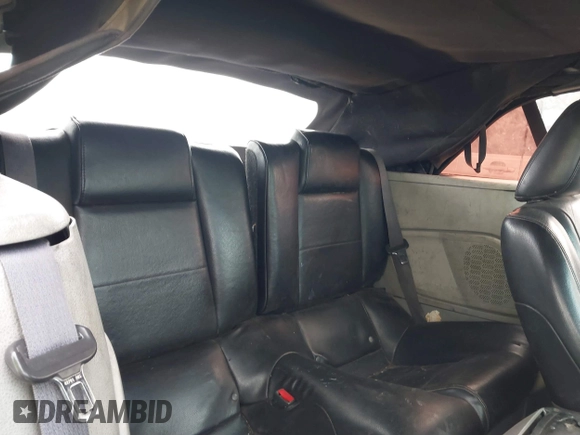 2009 Ford Mustang with VIN 1ZVHT84N995137661, listed as a IAAI auction lot 41380685 with 185,620 mi miles and . Bid and sale history available at DreamBid. Image 8.