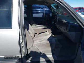 2004 Chevrolet Suburban LS with VIN 3GNEC16Z54G326412, listed as a IAAI auction lot 41270301 with 1 mi miles. Bid and sale history available at carsss.com. Image 5.