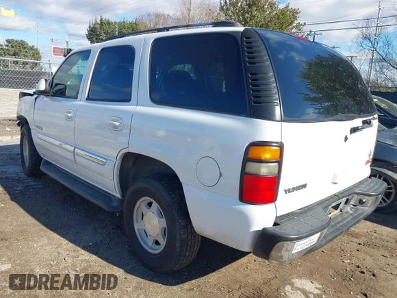 2005 GMC Yukon SLT with VIN 1GKEC13VX5J133090, listed as a IAAI auction lot 41281908 with 108,598 mi miles. Bid and sale history available at carsss.com. Image 3.