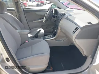 2010 Toyota Corolla z VIN JTDBU4EE6AJ077198, wystawiony jako IAAI lot #42519728 z przebiegiem 230 465 mil mil oraz . Historia ofert i sprzedaży dostępna na DreamBid. Obrazek 5.
