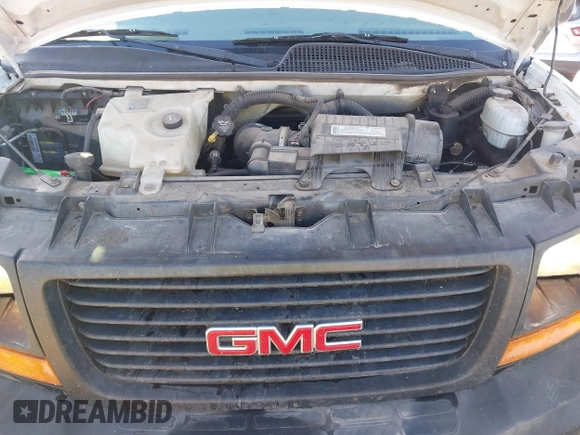2008 GMC Savana Cargo with VIN 1GTGG25C681111778, listed as a IAAI auction lot 41700294 with 414,744 mi miles. Bid and sale history available at carsss.com. Image 10.