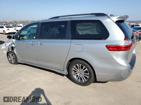 2019 Toyota Sienna XLE Auto Access Seat with VIN 5TDYZ3DC4KS993338, listed as a Copart auction lot 44029395 with 71,430 mi miles and Salvage Title. Bid and sale history available at carsss.com. Image 2.
