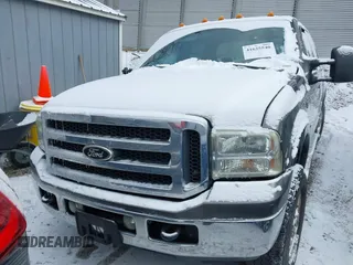 2005 Ford Super Duty F-250 XL with VIN 1FTSW21P05EA15266, listed as a IAAI auction lot 41625540 with 248,211 mi miles. Bid and sale history available at carsss.com. Image 12.