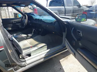 1983 Datsun 280ZX z VIN JN1HZ04S3DX579019, wystawiony jako IAAI lot #41825629 z przebiegiem 136 430 mil mil oraz . Historia ofert i sprzedaży dostępna na DreamBid. Obrazek 5.