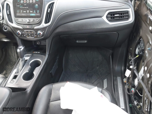2018 Chevrolet Equinox Premier with VIN 2GNAXWEX4J6252486, listed as a IAAI auction lot 41925794 with 136,040 mi miles. Bid and sale history available at carsss.com. Image 5.