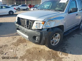2005 Nissan Xterra S with VIN 5N1AN08W25C640551, listed as a IAAI auction lot 41243383 with 166,948 mi miles. Bid and sale history available at carsss.com. Image 6.