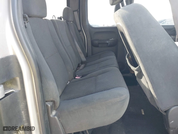 2008 Chevrolet Silverado 1500 LT w/1LT with VIN 2GCEC19JX81124243, listed as a IAAI auction lot 41568349 with 210,792 mi miles. Bid and sale history available at carsss.com. Image 8.