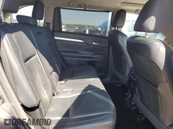 2014 Toyota Highlander XLE z VIN 5TDJKRFH6ES041592, wystawiony jako Copart lot #46255495 z przebiegiem 113 695 mil mil oraz Szkoda całkowita • Salvage title. Historia ofert i sprzedaży dostępna na DreamBid. Obrazek 11.