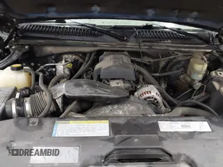 2000 Chevrolet Silverado 1500 LS with VIN 2GCEC19T3Y1333843, listed as a IAAI auction lot 41721344 with 1 mi miles. Bid and sale history available at carsss.com. Image 10.