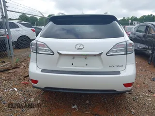 2011 Lexus RX 350 z VIN 2T2BK1BA6BC092170, wystawiony jako IAAI lot #42228576 z przebiegiem 106 828 mil mil oraz . Historia ofert i sprzedaży dostępna na DreamBid. Obrazek 16.