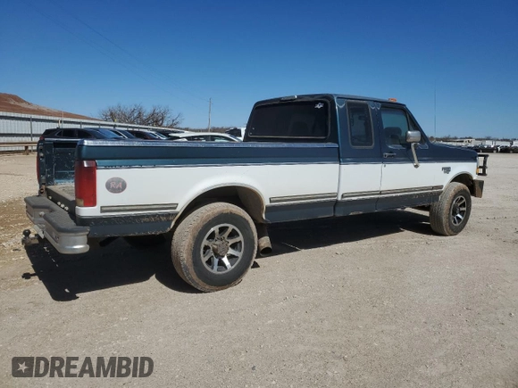 1995 Ford F-250 with VIN 1FTHX25F4SKB69890, listed as a Copart auction lot 48048305 with 368,144 mi miles and Clean Title. Bid and sale history available at carsss.com. Image 3.