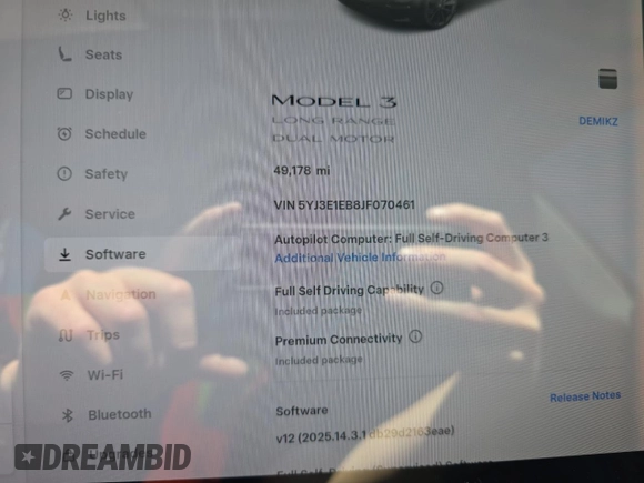 2018 Tesla Model 3 Long Range Battery z VIN 5YJ3E1EB8JF070461, wystawiony jako Copart lot #58379905 z przebiegiem 49 178 mil mil oraz Tytuł czysty. Historia ofert i sprzedaży dostępna na DreamBid. Obrazek 8.