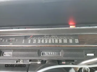 1968 Chrysler New Yorker z VIN CH3K8F117244, wystawiony jako Copart lot #51514955 z przebiegiem 95 618 mil mil oraz Tytuł czysty. Historia ofert i sprzedaży dostępna na DreamBid. Obrazek 9.