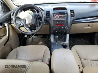 2013 Kia Sorento EX with VIN 5XYKU4A62DG415392, listed as a Copart auction lot 48107845 with 108,174 mi miles and Salvage Title. Bid and sale history available at DreamBid. Image 8.