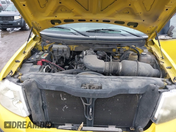 2004 Ford F-150 STX with VIN 1FTRX12WX4KD56847, listed as a IAAI auction lot 41738656 with 187,625 mi miles. Bid and sale history available at carsss.com. Image 10.