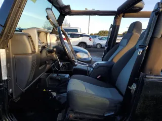 2006 Jeep Wrangler Unlimited LWB with VIN 1J4FA44S16P749975, listed as a Copart auction lot 43232735 with 143,548 mi miles and Clean Title. Bid and sale history available at carsss.com. Image 7.