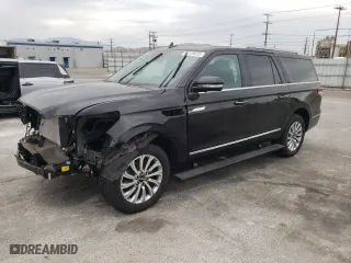 2022 Lincoln Navigator L Standard with VIN 5LMJJ3MT9NEL13848, listed as a Copart auction lot 61149473 with 5,445 mi miles. Bid and sale history available at carsss.com. Image 1.