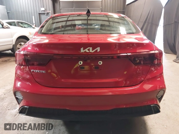 2022 Kia Forte LXS z VIN 3KPF24AD7NE497091, wystawiony jako IAAI lot #41894884 z przebiegiem 36 451 mil mil oraz . Historia ofert i sprzedaży dostępna na DreamBid. Obrazek 17.