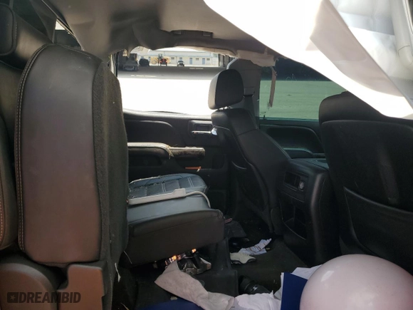 2015 GMC Sierra 2500HD Denali with VIN 1GT120E81FF156812, listed as a Copart auction lot 68675824 with 246,362 mi miles and Salvage Title. Bid and sale history available at carsss.com. Image 10.