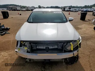2018 Honda Accord EX z VIN 1HGCV1F44JA241524, wystawiony jako Copart lot #56192165 z przebiegiem 124 266 mil mil oraz Szkoda całkowita • Salvage title. Historia ofert i sprzedaży dostępna na DreamBid. Obrazek 5.