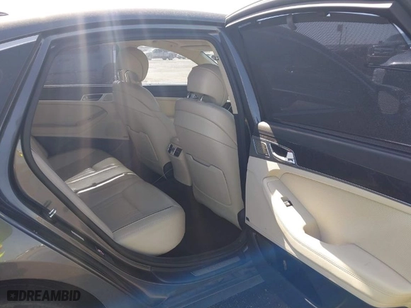 2018 Genesis G80 5.0L Ultimate with VIN KMHGN4JF2JU266314, listed as a IAAI auction lot 41712766 with 80,579 mi miles. Bid and sale history available at carsss.com. Image 8.