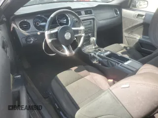 2014 Ford Mustang V6 with VIN 1ZVBP8AM4E5203128, listed as a Copart auction lot 62269305 with 91,749 mi miles and Clean title. Bid and sale history available at DreamBid. Image 8.