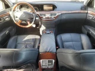 2009 Mercedes-Benz S-Class 5.5L V8 with VIN WDDNG71X89A279023, listed as a Copart auction lot 51844735 with 121,039 mi miles and Salvage Title. Bid and sale history available at carsss.com. Image 8.