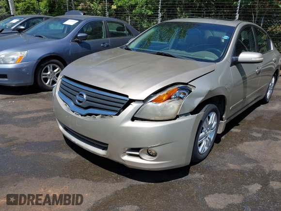 2010 Nissan Altima SL z VIN 1N4AL2AP8AN480138, wystawiony jako IAAI lot #42117251 z przebiegiem 243 314 mil mil oraz . Historia ofert i sprzedaży dostępna na DreamBid. Obrazek 6.