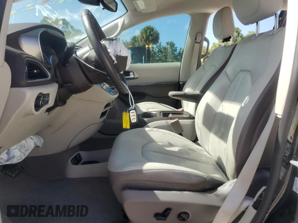 2017 Chrysler Pacifica Touring L with VIN 2C4RC1BG7HR551641, listed as a Copart auction lot 51810185 with 66,860 mi miles and Salvage Title. Bid and sale history available at DreamBid. Image 7.