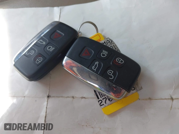 2016 Land Rover LR4 HSE с VIN SALAG2V6XGA819233, выставлен на аукционе IAAI как лот 42385462 с пробегом 90 548 миль миль и . История ставок и продаж доступна на DreamBid. Изображение 11.